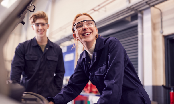 Degree or Apprenticeship? Y12-13